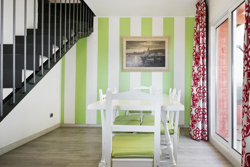 Apartamentos Salles Beach ลาเอสตาร์ติต ภายนอก รูปภาพ