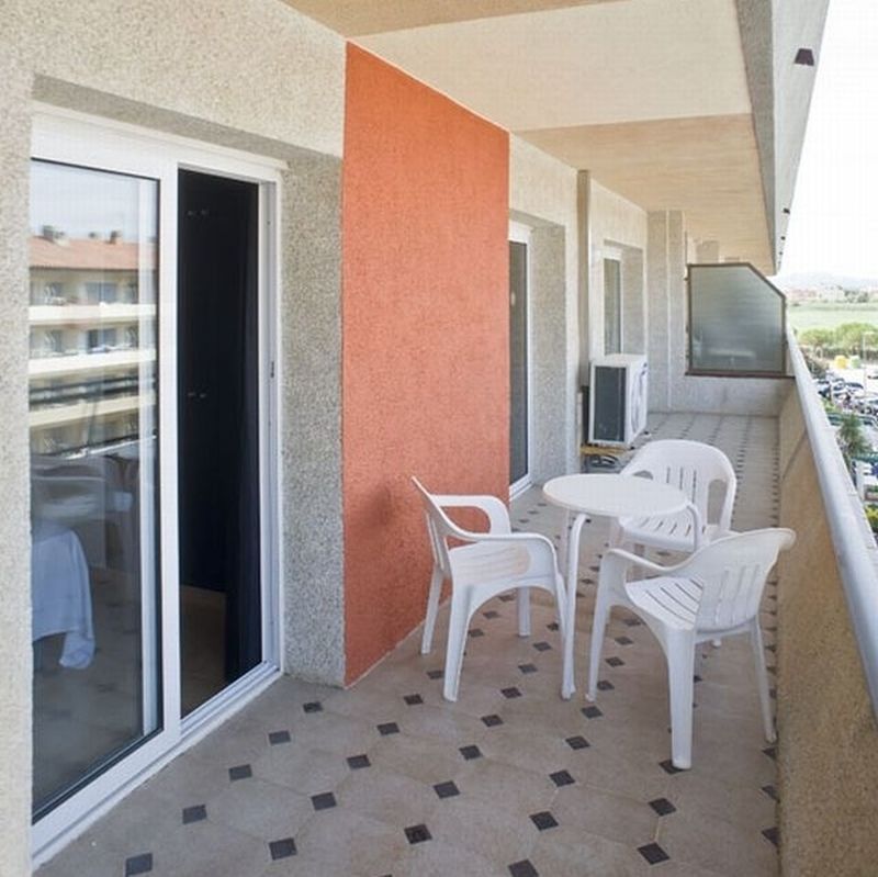 Apartamentos Salles Beach ลาเอสตาร์ติต ภายนอก รูปภาพ