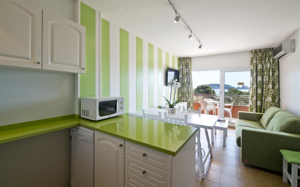 Apartamentos Salles Beach ลาเอสตาร์ติต ห้อง รูปภาพ
