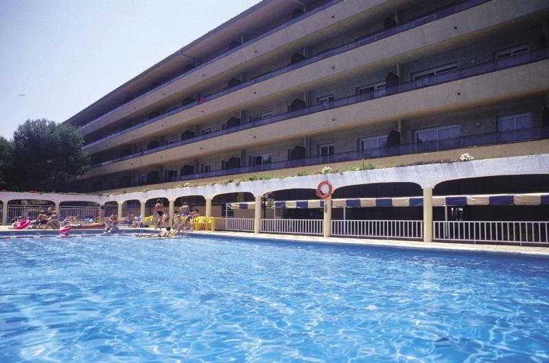 Apartamentos Salles Beach ลาเอสตาร์ติต ภายนอก รูปภาพ