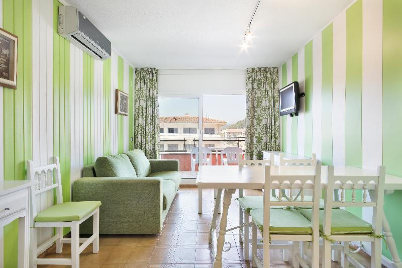 Apartamentos Salles Beach ลาเอสตาร์ติต ภายนอก รูปภาพ